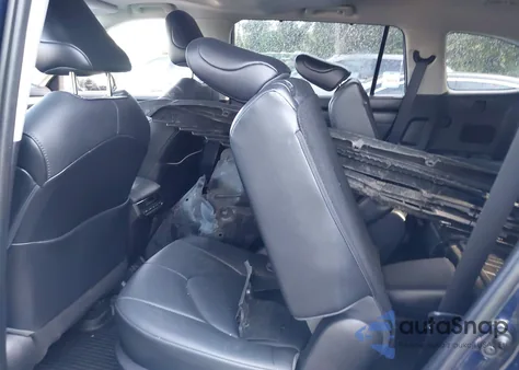 2021 Toyota Highlander Xle из США, поврежденный, VIN 5TDGZRBH8MS103035